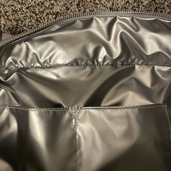 Talbots Silver Puffer Zipper Tote Bag - Picture 9 of 9